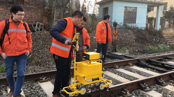 Semua Digital TFT Color Display Trolley Ringan Ultrasonik Railway Defect Detector untuk Sistem Kereta Api