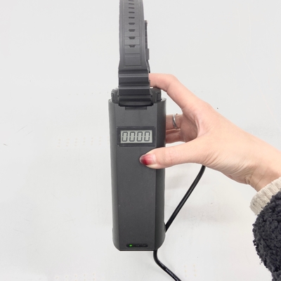 HRD-3 Tipe Jam Tangan Dosimeter Pribadi dengan Jangkauan Tampilan LCD Hp 10 0.00μSv-9999mSv dan Kesalahan Inheren Relatif ±10% 1mSv/h Cs-137