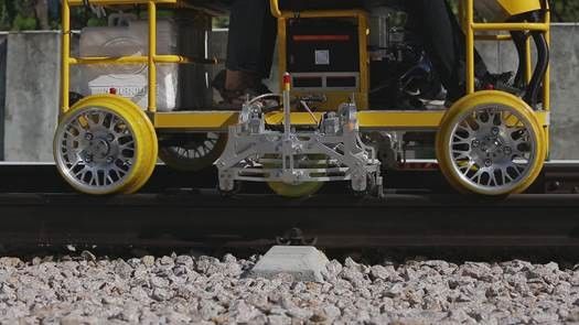 FD-GT60 Double-Track Rail Ultrasonic Defect Detector 18-Channel Railway Rail Inspection Vehicle IP55 Untuk Kereta Api 43-75kg/m