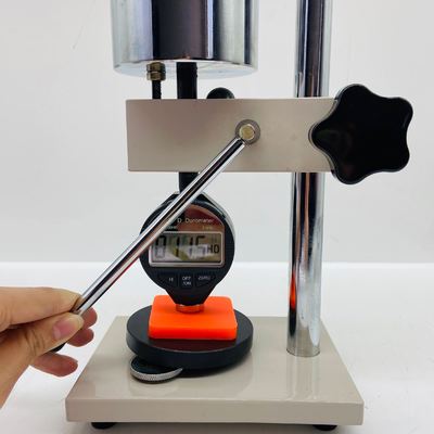 Digital Pocket Shore Durometer Hardness Tester dengan kisaran 0-100HD Sesuai dengan Standar DIN53505 dan ASTMD2240