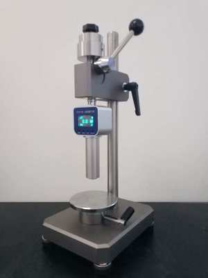 Digital Display Shore Hardness Tester dengan resolusi 0.1 Shore ≤1 Shore Error dan ukuran kompak 150mm × 60mm × 50mm