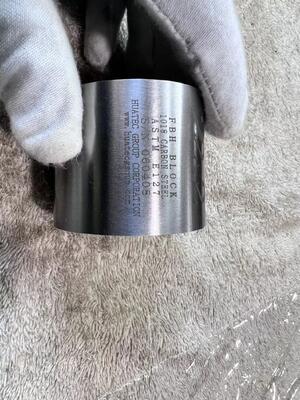 Set dari 8 Blok Lubang Amplituda Area dengan dasar datar