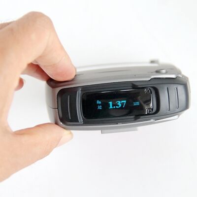 Penguji Kekasaran Permukaan Genggam Dual OLED Mendukung Aplikasi Seluler