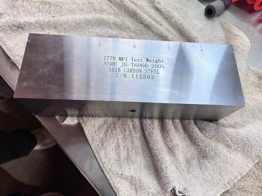 177N MPI Uji Berat 1018 Baja Karbon Inspeksi Partikel Magnetik Blok Kalibrasi Mematuhi ASME JB/T6066-2005 DC Magnetic Yoke Lifting Force Test Spesimen