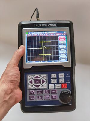 HUATEC FD560 Portable Digital Ultrasonic Defect Detector dengan Sensitivitas 120dB dan Perlindungan IP65 untuk pengujian NDT